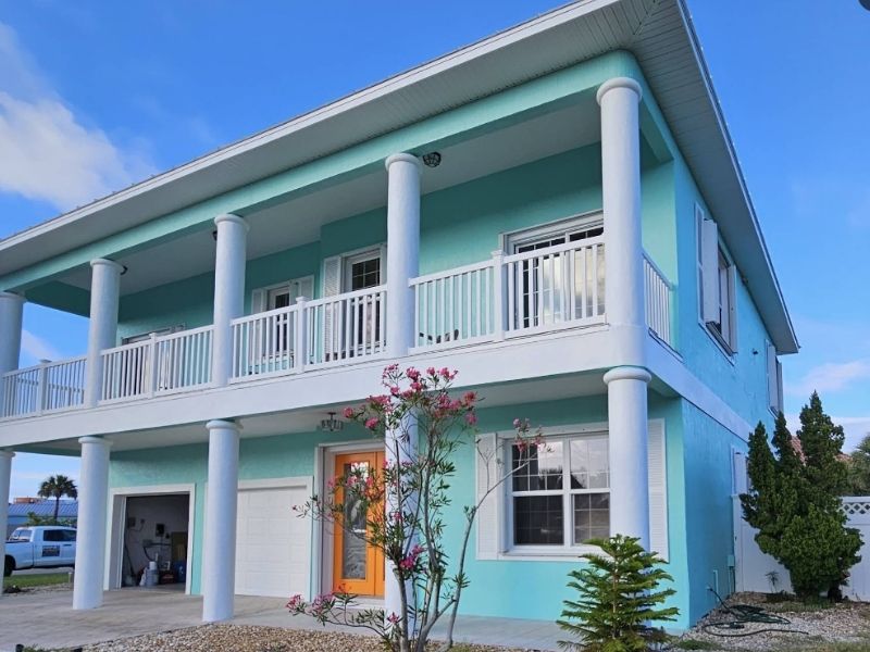 Exterior painting - freshly painted home exterior in Florida