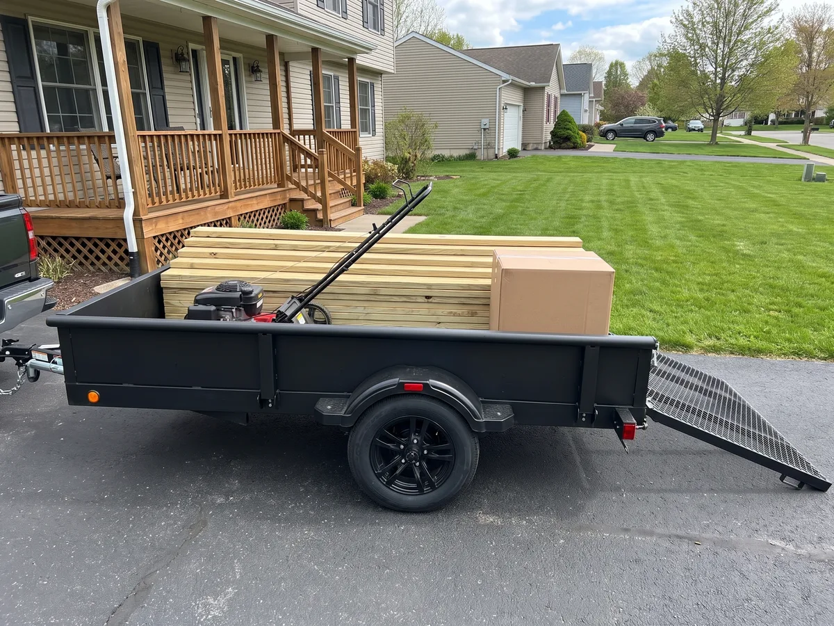 Large item pickup and delivery service in Corinth