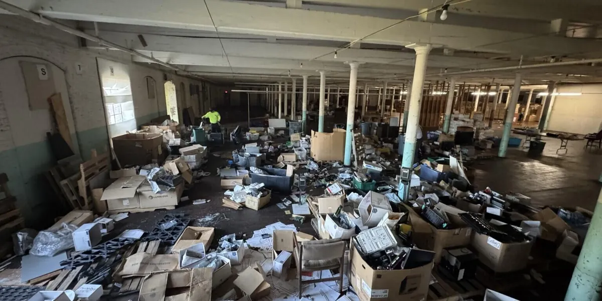 Commercial junk removal service in Corinth