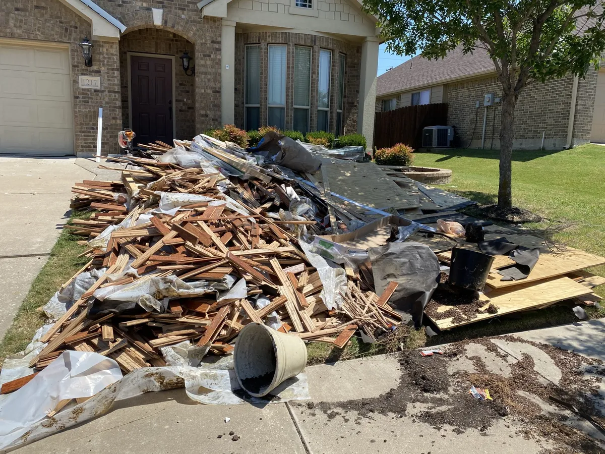 Construction debris removal service in Corinth