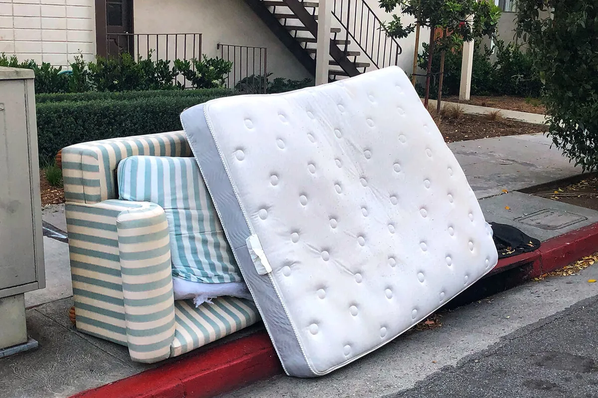 Furniture removal service in Corinth
