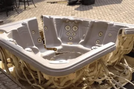 Hot tub and shed removal service in Corinth