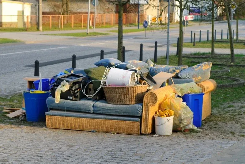 Residential junk removal service in Corinth