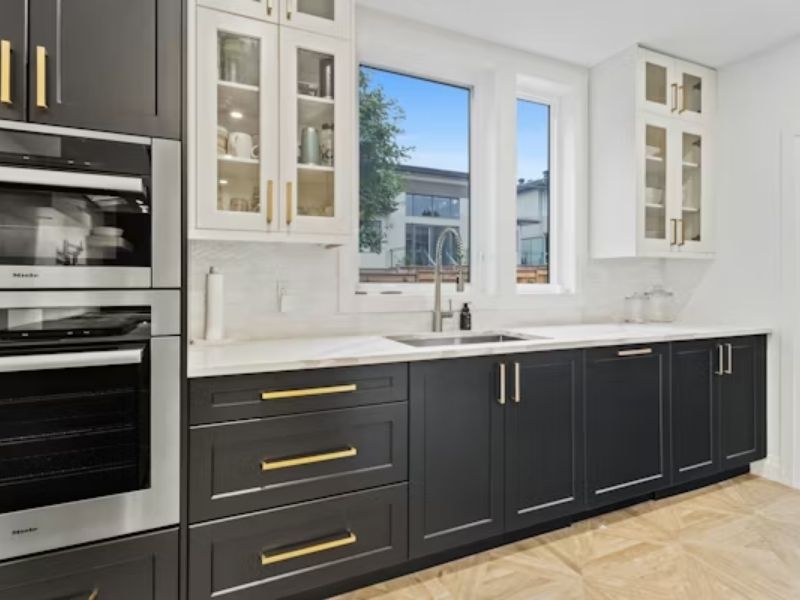 Kitchen cabinet painting - smooth factory finish