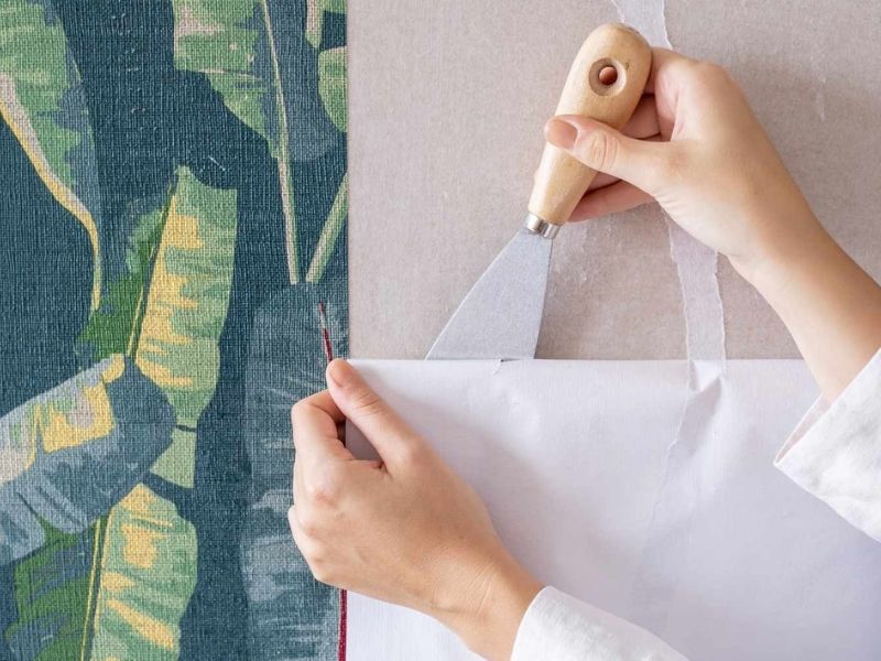 Wallpaper removal services